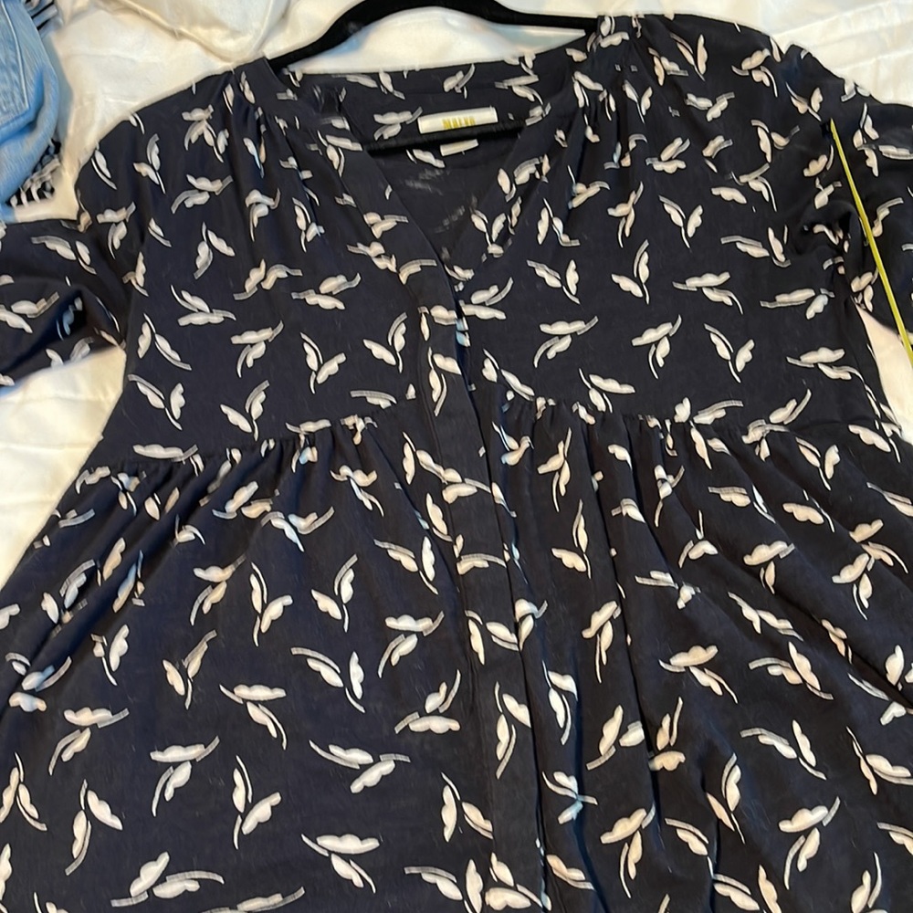 EUC Maeve by Anthropologie Henley - size XS - Picture 7 of 9